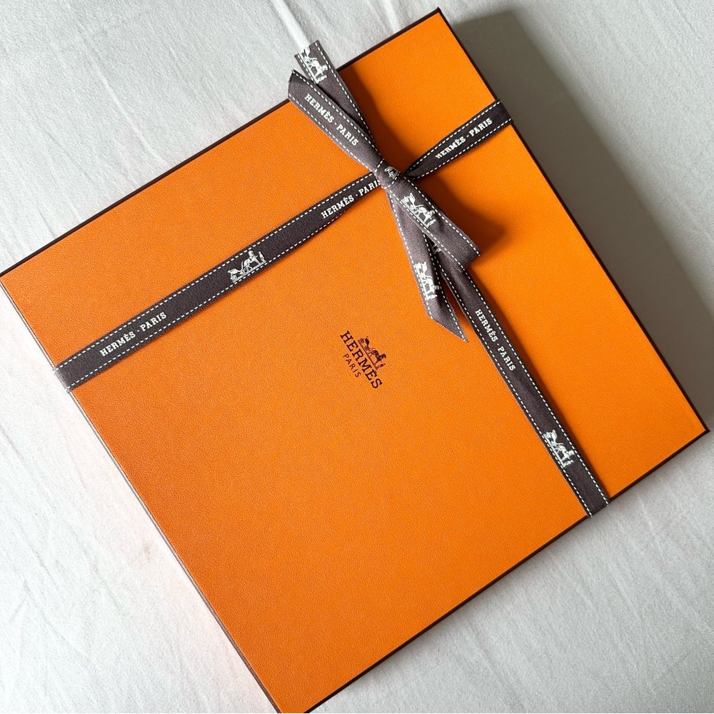 Hermès Les Folies du Faubourg scarf 90 - Picture 4 of 4